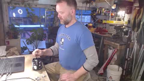 Snapshot of seattlemanwhore chatting on 11.18.25 Seattlemanwhore online show from 11.18.25