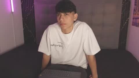 sebas_pretty7 online show from 07.03.26