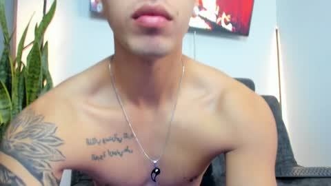 Snapshot of sebas_w01 chatting on 02.02.25 sebastian online show from 02.02.25