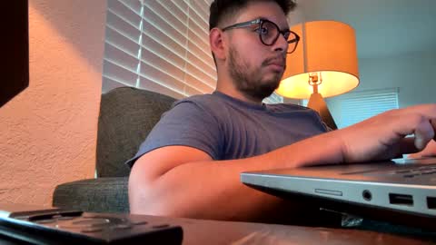 Snapshot of sebasbilbao7 chatting on 09.12.25 sebasbilbao7 online show from 09.12.25