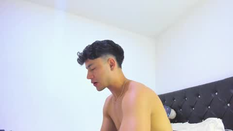 Snapshot of sebastian_dash chatting on 02.07.25 SEBAS online show from 02.07.25