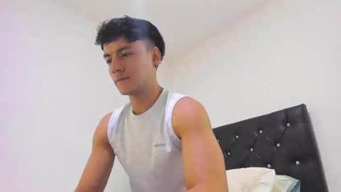 Snapshot of sebastian_dash chatting on 02.25.25 SEBAS online show from 02.25.25