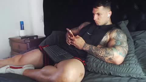 Sebastian online show from 04.04.26