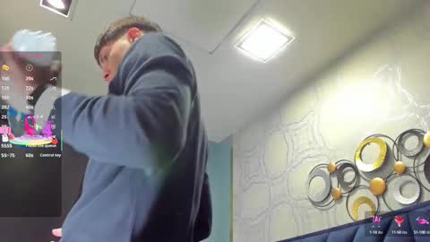 Snapshot of sebastianmaximoff chatting on 09.09.25 Sebastian online show from 09.09.25