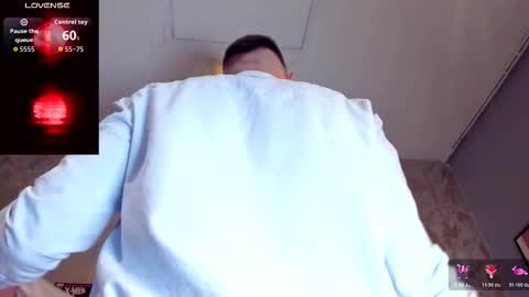 Snapshot of sebastianmaximoff chatting on 11.01.25 Sebastian online show from 11.01.25