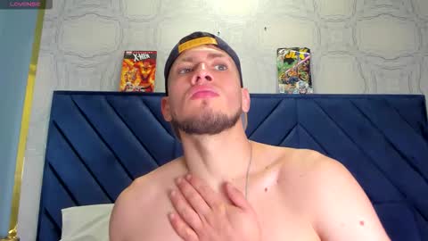 Snapshot of sebastianmaximoff chatting on 11.19.25 Sebastian online show from 11.19.25