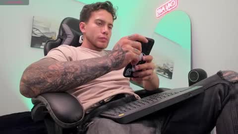 Lucian Sinclair online show from 03.01.25