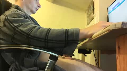 sebastianspalding450 online show from 10.02.25