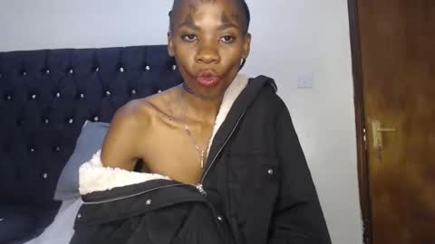 Snapshot of sebatrishaa chatting on 10.31.25 sebatrishaa online show from 10.31.25