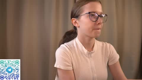 Snapshot of second_aid chatting on 02.28.25 Brenda online show from 02.28.25