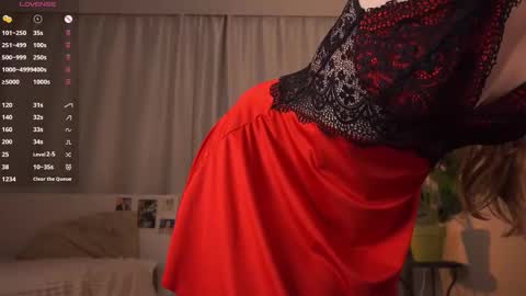 Snapshot of second_aid chatting on 11.27.25 Brenda online show from 11.27.25