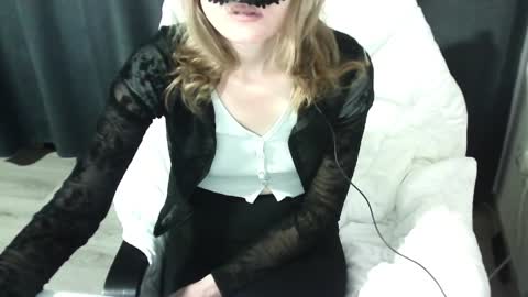 Snapshot of secretanni chatting on 04.10.26 Anni online show from 04.10.26