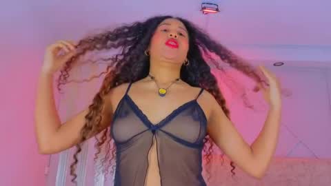 secretestrell online show from 06.08.26