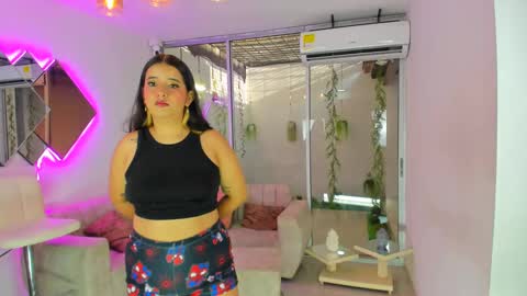 Snapshot of secrethause71605 chatting on 09.10.25 NIKOL online show from 09.10.25