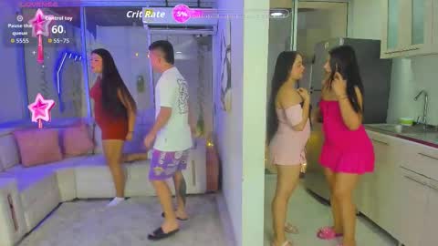 Snapshot of secrethause71605 chatting on 12.19.25 NIKOL online show from 12.19.25