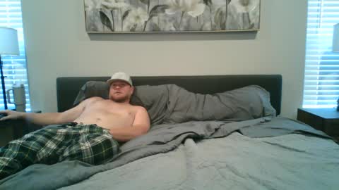 Snapshot of secretlyseductive9399 chatting on 12.15.24 secretlyseductive9399 online show from 12.15.24