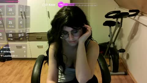 secretmia94 online show from 04.22.26