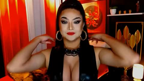 Snapshot of seducinglinda chatting on 06.07.26 seducinglinda online show from 06.07.26