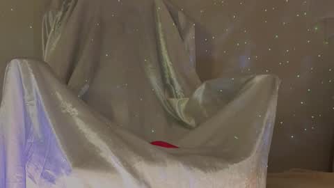 Snapshot of seductive_flower chatting on 11.20.25 Mali online show from 11.20.25