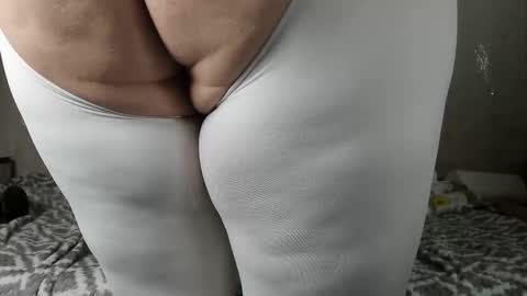 Snapshot of seductive_she_wolf chatting on 09.12.25 seductive_she_wolf online show from 09.12.25