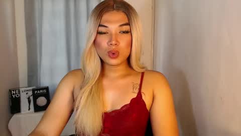 Deluxe online show from 09.12.25