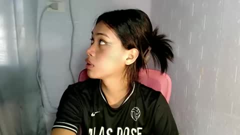 Snapshot of seductivepinoy_xx chatting on 04.22.26 seductivepinoy_xx online show from 04.22.26
