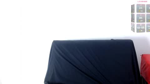 Snapshot of seductivespellvagina80 chatting on 05.25.26 Estefany online show from 05.25.26