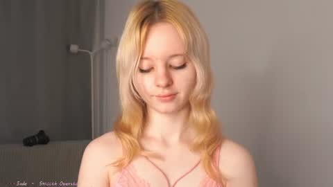 See Its honey bunny  im Lana online show from 07.15.26