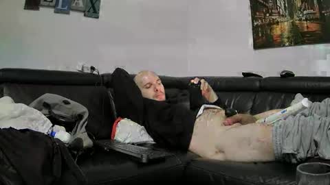 Sebastian online show from 01.04.25