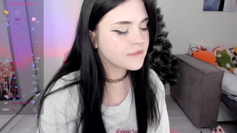 Snapshot of selena___cute chatting on 01.07.25 Selena online show from 01.07.25