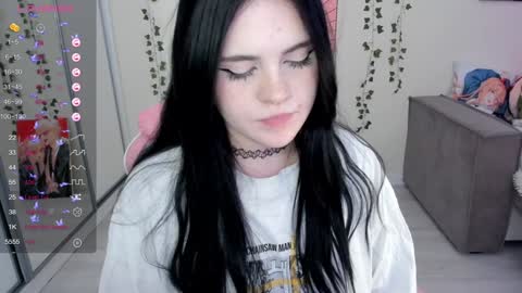 Snapshot of selena___cute chatting on 02.03.25 Selena online show from 02.03.25