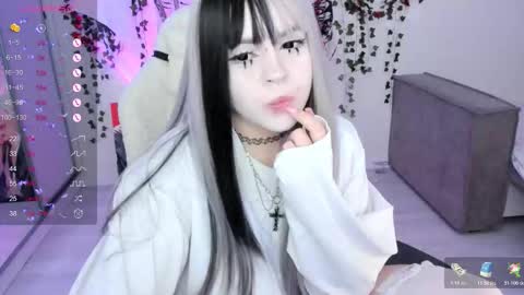 Snapshot of selena___cute chatting on 11.09.25 Selena online show from 11.09.25