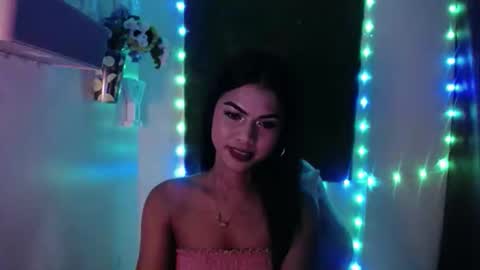 selena_fox2000 online show from 04.18.26