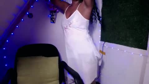 selena_fox2000 online show from 05.25.26