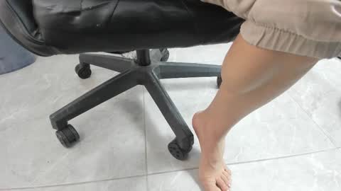 selena roberts online show from 10.14.25