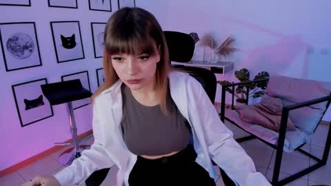 Selena ntmy online show from 12.22.24