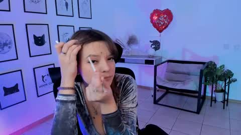 Selena ntmy online show from 02.19.25