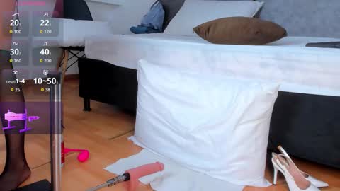  Selena  online show from 12.23.25