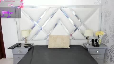 Selena reyess online show from 01.09.26