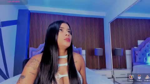 selenastonne online show from 09.30.25