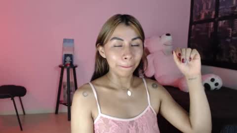 Snapshot of selene_gils chatting on 02.20.25 nathy online show from 02.20.25