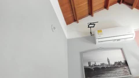 Snapshot of selene_tylor_ chatting on 10.05.25 Selene online show from 10.05.25