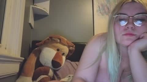 Selene online show from 04.10.26