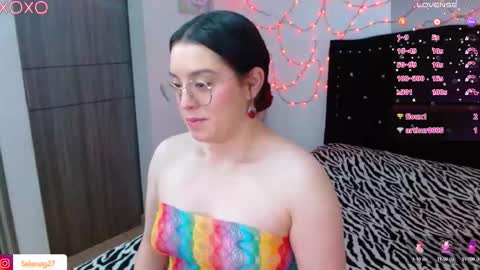 Snapshot of seleneg chatting on 09.17.25 Selene G online show from 09.17.25