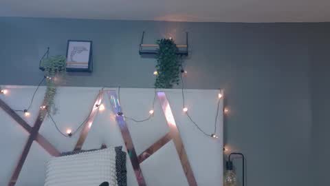 SELENE GIBSON online show from 12.14.25