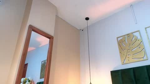 Selene Lujan online show from 11.27.25