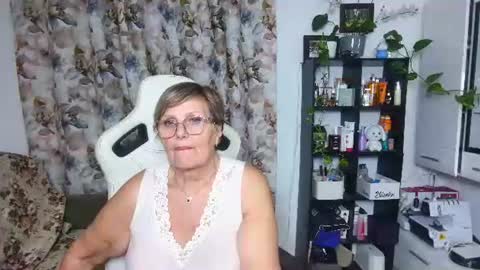 Selenna online show from 12.17.24