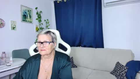 Selenna online show from 01.11.26