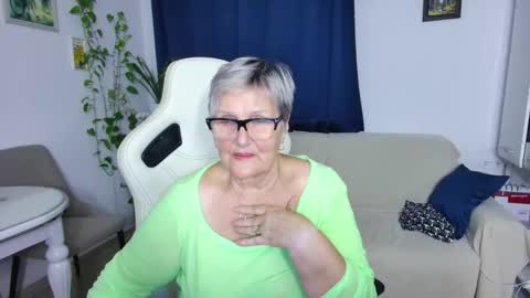 Selenna online show from 02.11.26