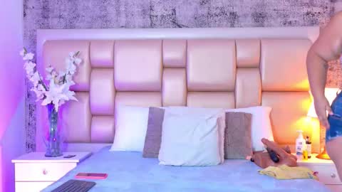 Selenna Cooper online show from 02.03.26